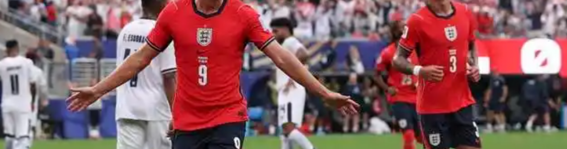 England Captain Kane Breaks 