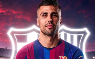Barcelona signs 30-year-old Ballon d'Or winner