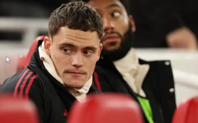 Liverpool restarts midfield trio to end four-game losing streak