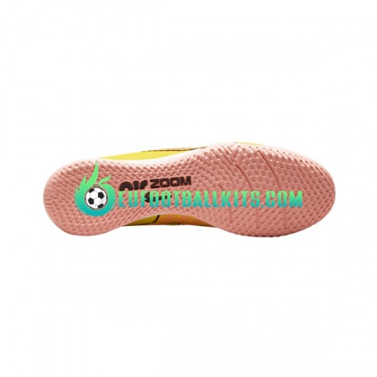 Nike Football Boots Air Zoom Mercurial Vapor XV Academy IC Halle Lucent Yellowcolor Pinkcolor