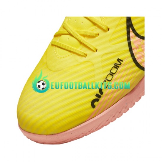 Nike Football Boots Air Zoom Mercurial Vapor XV Academy IC Halle Lucent Yellowcolor Pinkcolor