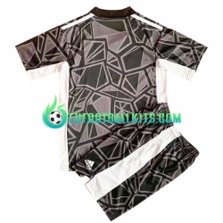 Real Madrid Goalkeeper Away Football Shirts 2022-2023 Kids LS